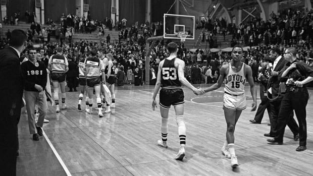 loyola-chicago-mississippi-state-basketball.jpg